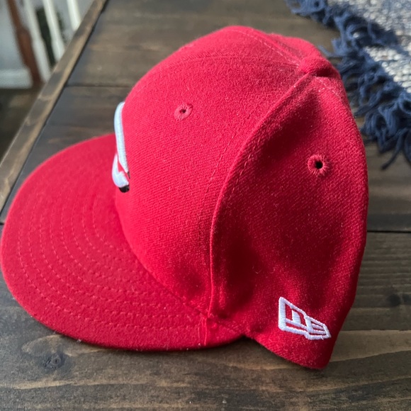 New era reds SnapBack cap - Picture 2 of 5